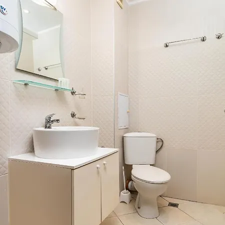 Downtown 1Bd Apartment With A Cosy Balcony * Plovdiv